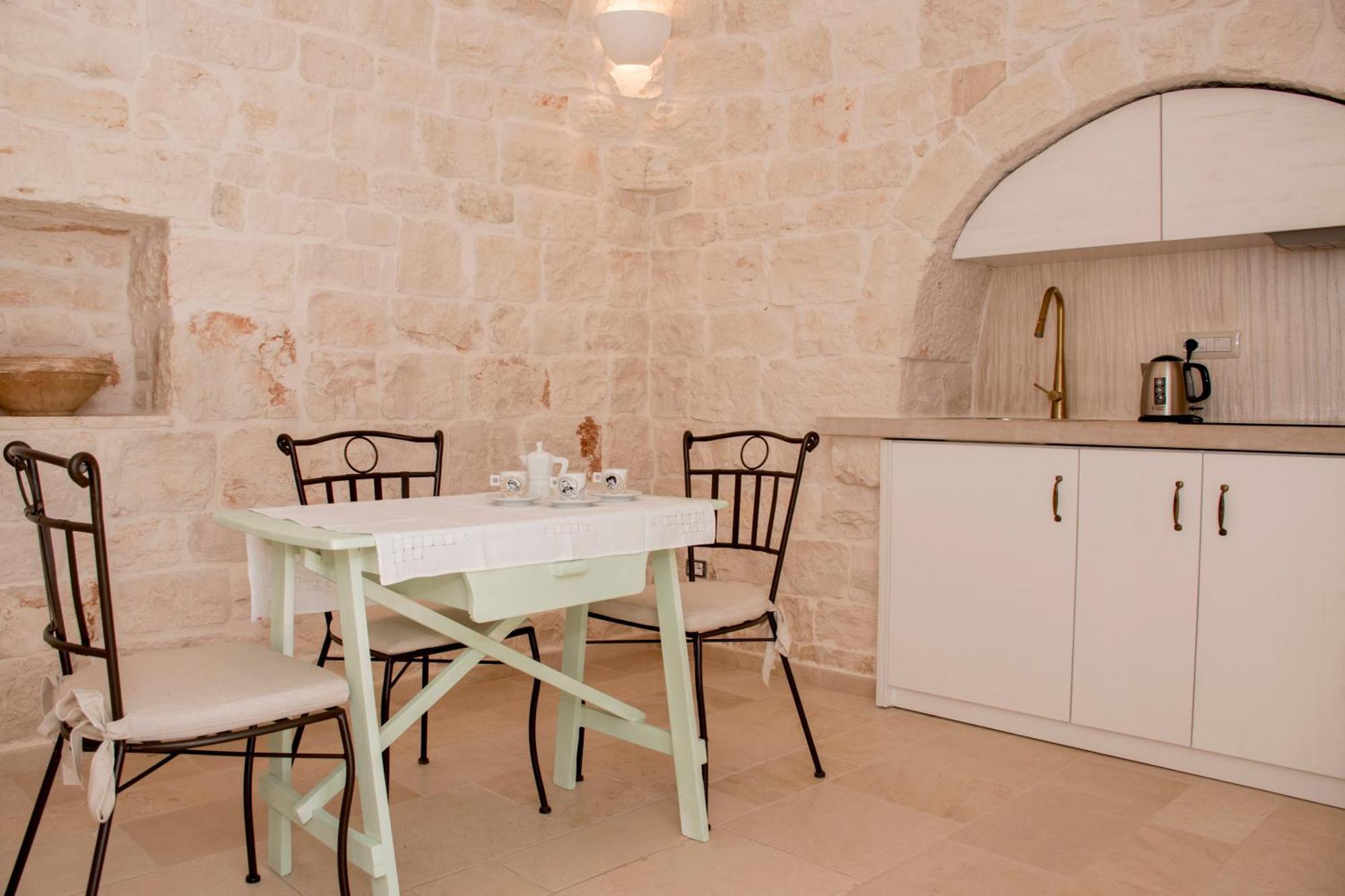 Trullo Cinquenoci Suite Локоротондо Екстериор снимка
